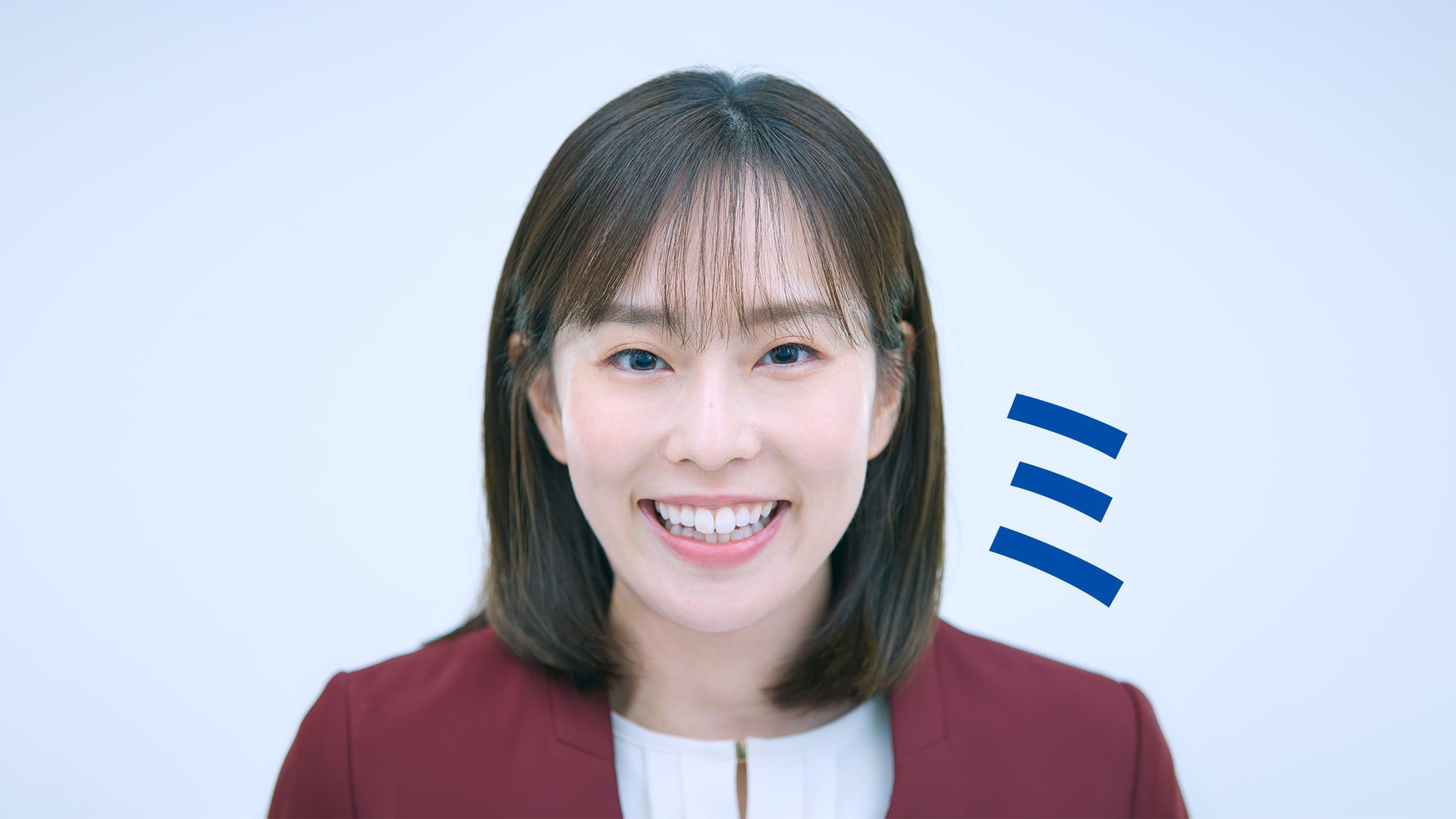 女性が「ミ」と発言している。