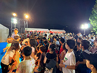 Scenes from the summer evening festival(4 of 4).