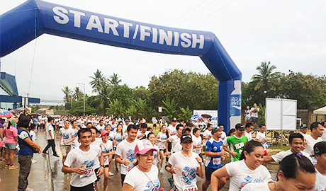 image : Participants in the charity marathon