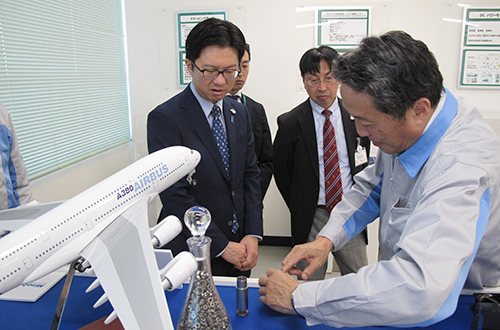 image : A Meeting with the community at the Yonago Plant