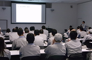 image : Training session on the Act against Delay in Payment of Subcontract Proceeds, Etc. to Subcontractors