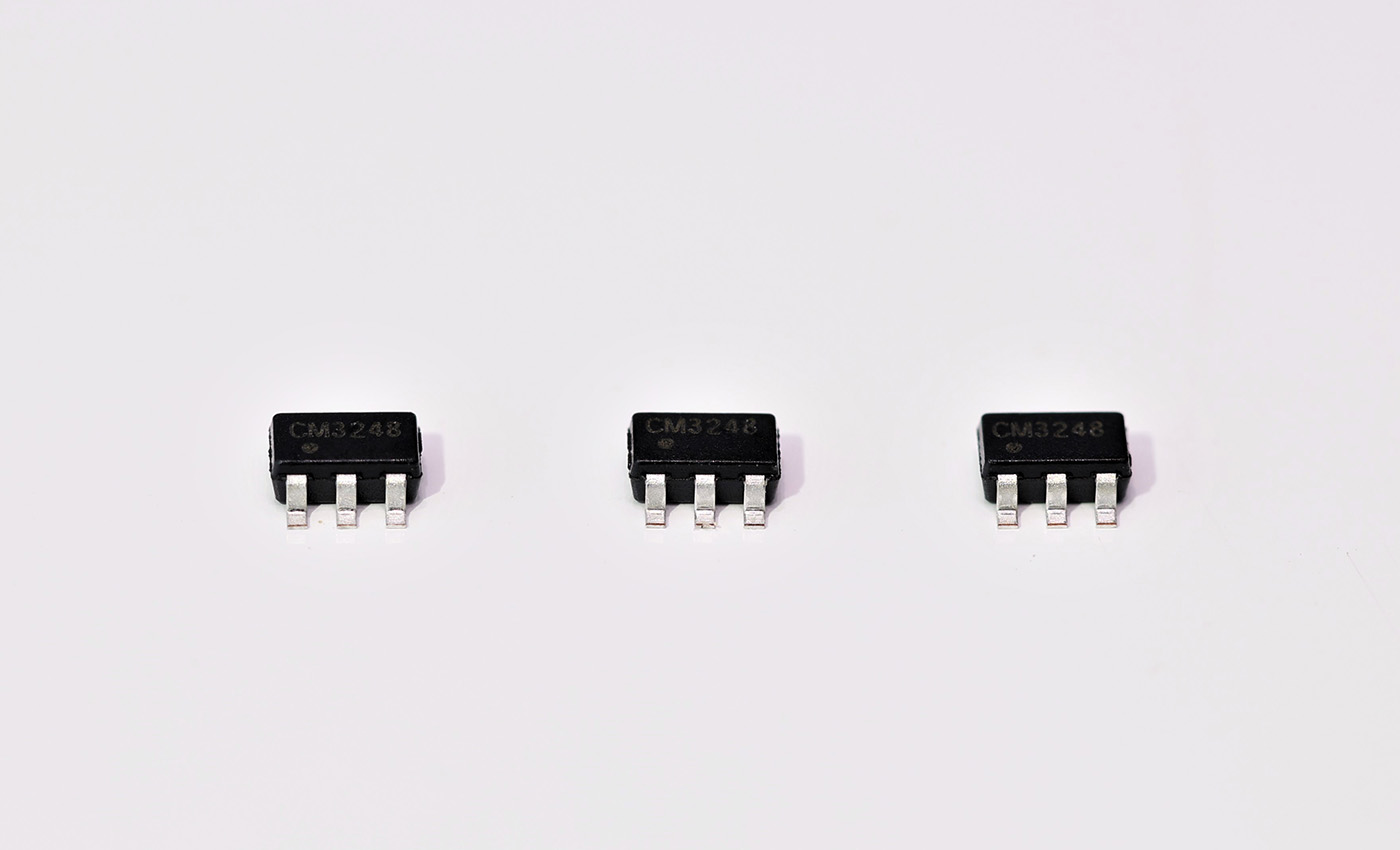 製品写真：ミツミ電機製　PVT1CX